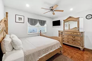 930 43rd St, West Palm Beach, FL 33407 - Photo 17