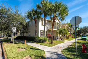 2177 SE Destin Dr, Port Saint Lucie, FL 34952 - Photo 5