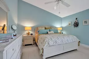 4 Lexington Ln E, Palm Beach Gardens, FL 33418 - Photo 13