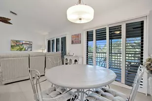 4 Lexington Ln E, Palm Beach Gardens, FL 33418 - Photo 25