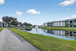 1013 Green Pine Blvd, West Palm Beach, FL 33409 - Photo 5