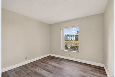 1013 Green Pine Boulevard #G1, West Palm Beach, FL 33409 - Photo 31