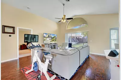 2008 Normandy Circle, West Palm Beach, FL 33409 - Photo 25