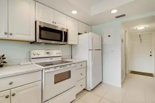 5510 Tamberlane Circle, Palm Beach Gardens, FL 33418 - Photo 7