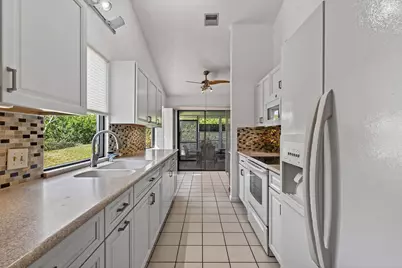 13196 SE Point O Woods Court, Hobe Sound, FL 33455 - Photo 11