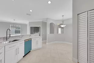 23269 Carolwood Ln, Boca Raton, FL 33428 - Photo 15