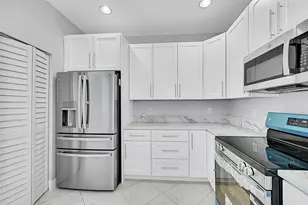 23269 Carolwood Ln, Boca Raton, FL 33428 - Photo 17