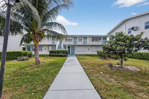 480 Horizons W, Boynton Beach, FL 33435 - Photo 19