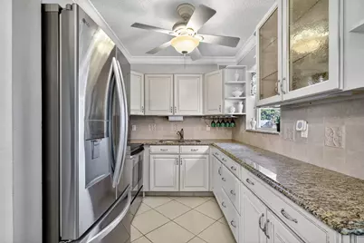 480 Horizons W #104, Boynton Beach, FL 33435 - Photo 7