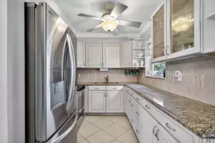 480 Horizons W, Boynton Beach, FL 33435 - Photo 7