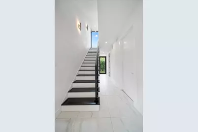 1052 N Victoria Park Road, Fort Lauderdale, FL 33304 - Photo 5