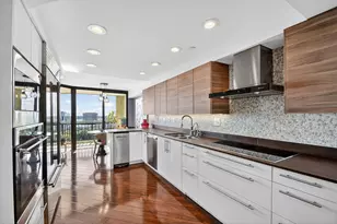 1900 Consulate Pl, West Palm Beach, FL 33401 - Photo 23