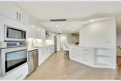 1900 Consulate Place #206, West Palm Beach, FL 33401 - Photo 17