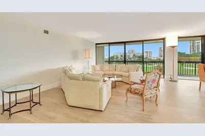 1900 Consulate Place #206, West Palm Beach, FL 33401 - Photo 9