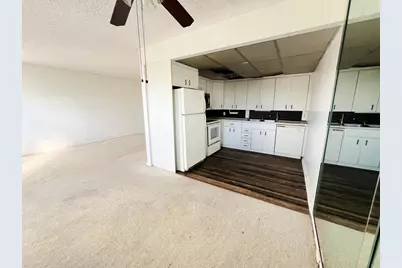 4040 Lincoln C #4040, Boca Raton, FL 33434 - Photo 3