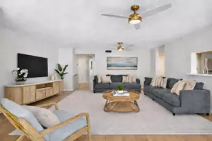 110 Half Moon Cir, Hypoluxo, FL 33462 - Photo 5