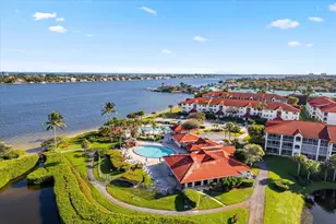 110 Half Moon Cir, Hypoluxo, FL 33462 - Photo 31