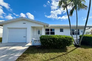 1504 SW 18th St, Boynton Beach, FL 33426 - Photo 1