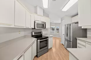 8527 Marlberry Ct, Port Saint Lucie, FL 34952 - Photo 7