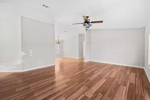 8527 Marlberry Ct, Port Saint Lucie, FL 34952 - Photo 11