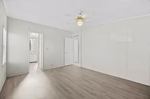 8530 Leadtree Ct, Port Saint Lucie, FL 34952 - Photo 15