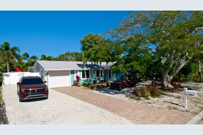 504 69th Street, Bradenton Beach, FL 34217 - Photo 13