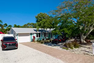 504 69th St, Bradenton Beach, FL 34217 - Photo 13