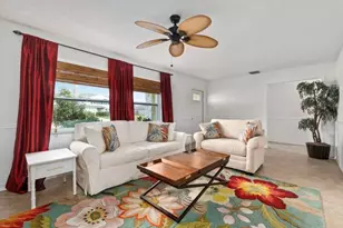 772 SE Thornhill Dr, Port Saint Lucie, FL 34983 - Photo 3