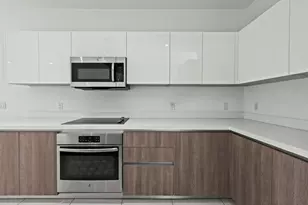 2461 NE 135th St, North Miami, FL 33181 - Photo 9