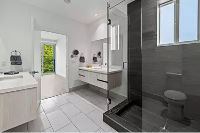 2461 NE 135th Street, North Miami, FL 33181 - Photo 19