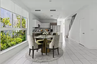 2461 NE 135th St, North Miami, FL 33181 - Photo 9