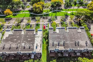 2461 NE 135th St, North Miami, FL 33181 - Photo 27