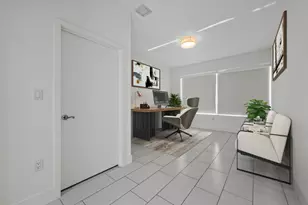2461 NE 135th St, North Miami, FL 33181 - Photo 5