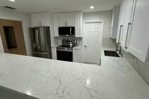 3291 SW 4th St, Deerfield Beach, FL 33442 - Photo 7