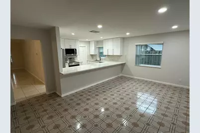 3291 SW 4th Street, Deerfield Beach, FL 33442 - Photo 9