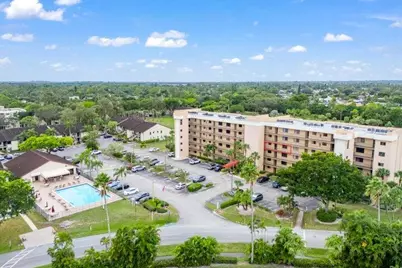 7770 Tahiti Lane #405, Lake Worth, FL 33467 - Photo 19