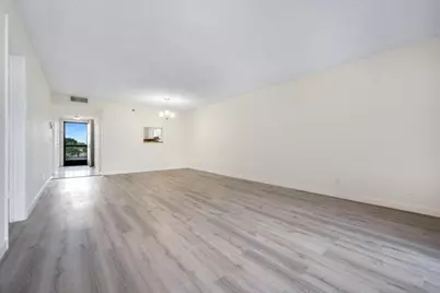7770 Tahiti Lane #405, Lake Worth, FL 33467 - Photo 7