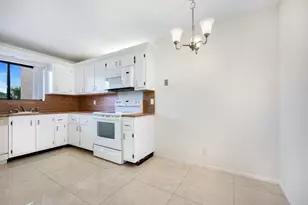 7770 Tahiti Ln, Lake Worth, FL 33467 - Photo 5