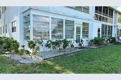 81 Markham E, Deerfield Beach, FL 33442 - Photo 37