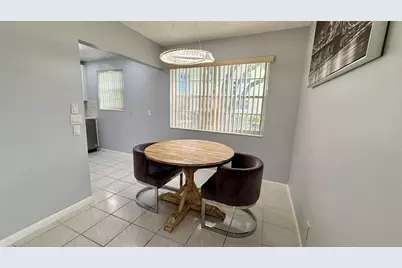 81 Markham E, Deerfield Beach, FL 33442 - Photo 9