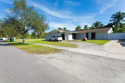 18933 SW 96th Avenue, Cutler Bay, FL 33157 - Photo 25