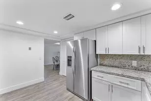 16475 Golf Club Rd, Weston, FL 33326 - Photo 9