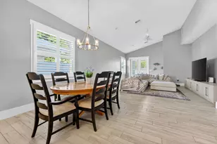 443 SE Dolphin Dr, Stuart, FL 34996 - Photo 7