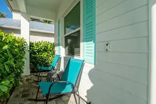 443 SE Dolphin Dr, Stuart, FL 34996 - Photo 3