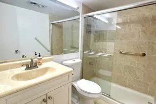 119 Berkshire F, West Palm Beach, FL 33417 - Photo 19