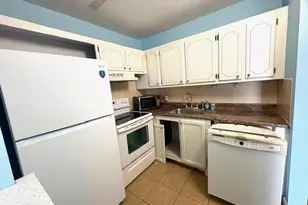 119 Berkshire F, West Palm Beach, FL 33417 - Photo 9