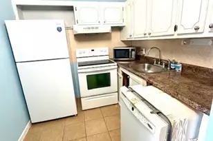 119 Berkshire F, West Palm Beach, FL 33417 - Photo 11