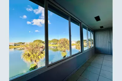 210 Somerset K, West Palm Beach, FL 33417 - Photo 9
