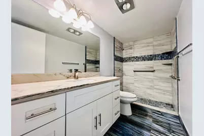 210 Somerset K, West Palm Beach, FL 33417 - Photo 5