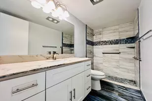 210 Somerset K, West Palm Beach, FL 33417 - Photo 5